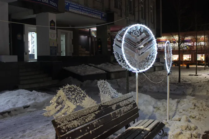 У Луцьку на вулиці оселилися янголи (фото)