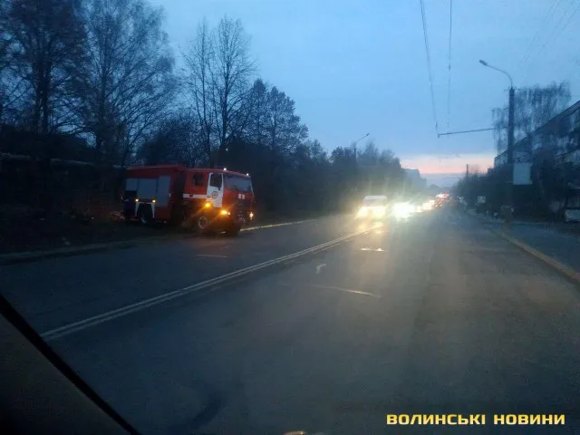 У Луцьку на Карбишева біля пекарні сталася пожежа (фото)