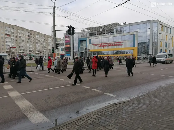 Один день з життя Луцька у фото