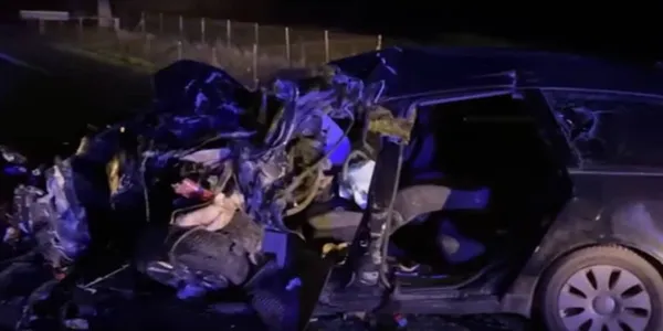 Водій виїхав на зустрічну смугу: у Польщі автобус із 26 українцями потрапив у ДТП (фото)