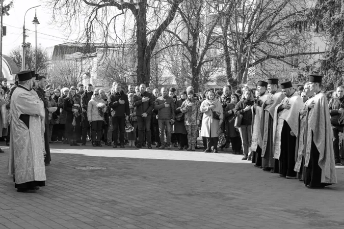 У Луцьку попрощалися з Юрієм Оверчуком та Олександром Пашківським (фото)
