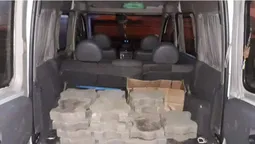 У Луцьку чоловік вкрав комунальну бруківку (фото)