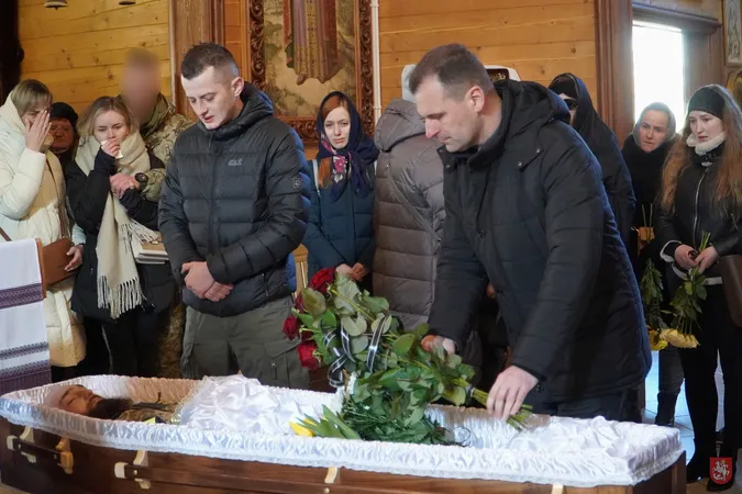 На Волині попрощалися із воїном Євгенієм Дягілєвим (фото)