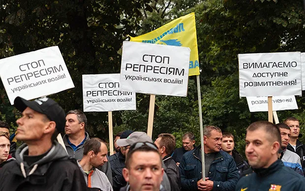 Чи варто Україні узаконити авто на «єврономерах»