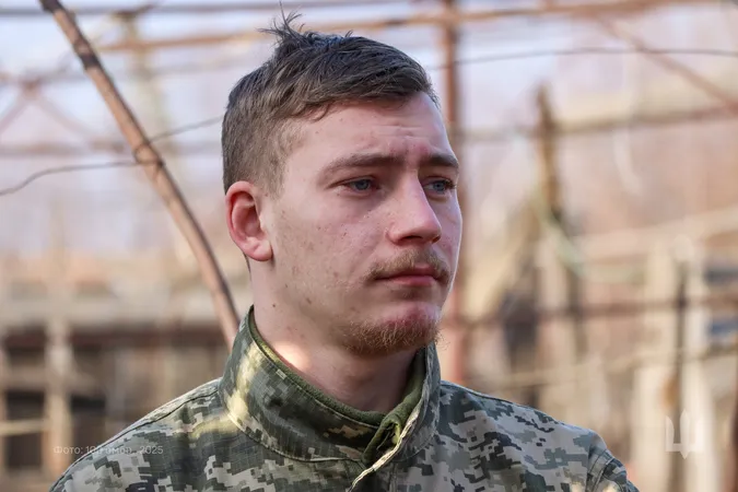 У «волинській сотці» служить фанат «Панди Кунг-Фу» та Counter-Strike Давид «Тай»