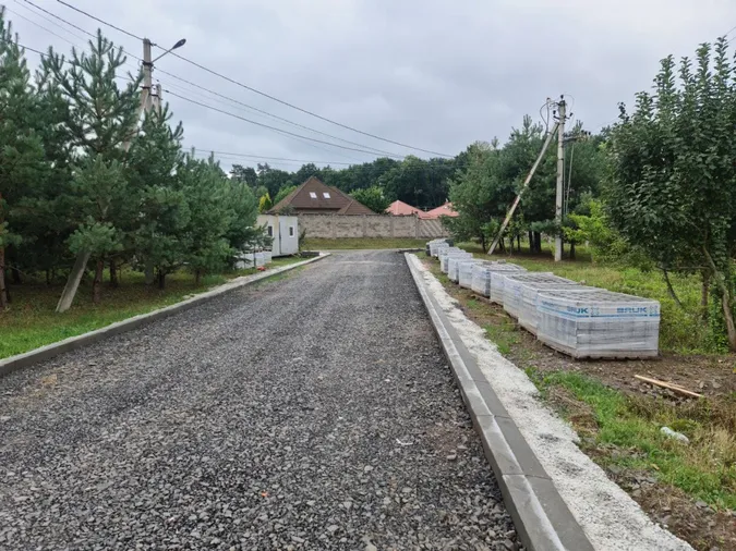У Гаразджі ремонтують дорогу, якої не знає Google