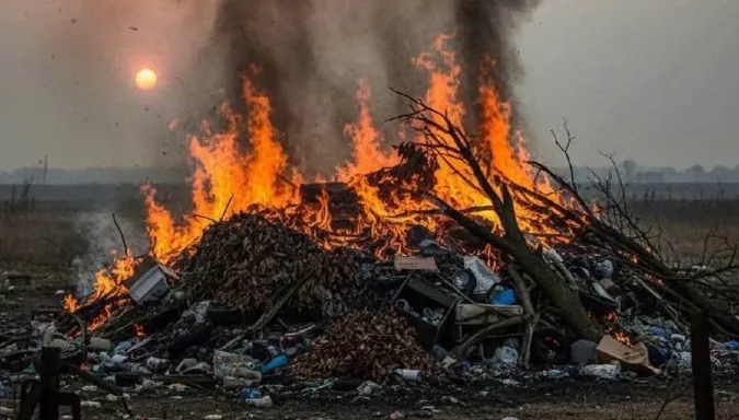 У Луцькій громаді спалювати листя та сміття заборонено