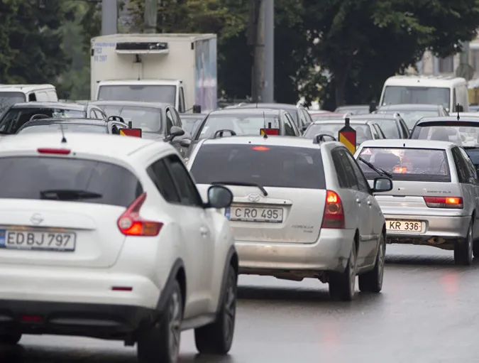 Україна втрачатиме 2 мільярди гривень щороку через закон про «євробляхи» 