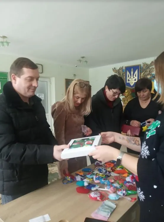 У Підгайцях відбувся благодійний ярмарок на підтримку акції «Тепла іграшка надії» (фото)