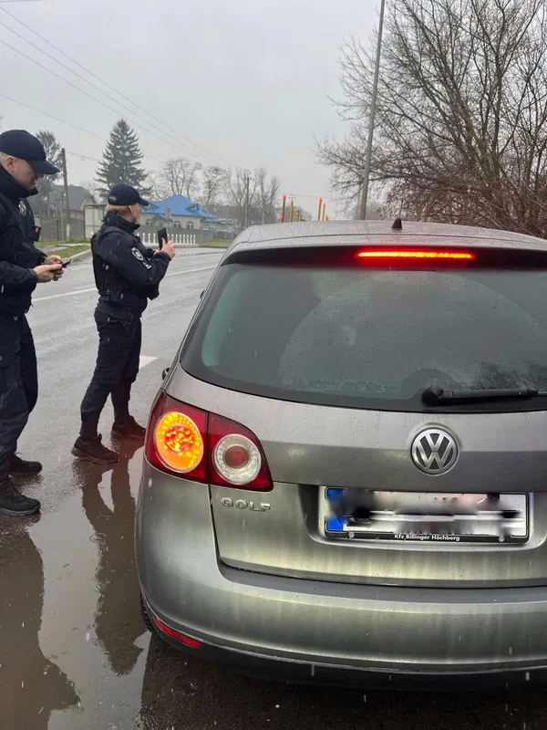 Затримання за хабарі, наркотики і нетверезе водіння: що коїться у Володимирському районі