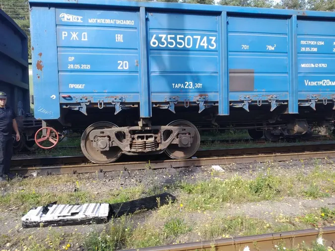 Луцькі прикордонники виявили велику партію нелегальних цигарок (фото)