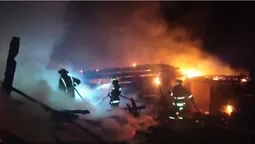 У Старовижівському районі горів будинок: загинули дві людини (фото, відео)