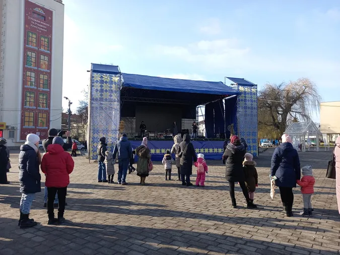 Що та за скільки можна придбати на різдвяному ярмарку в Луцьку (фото)