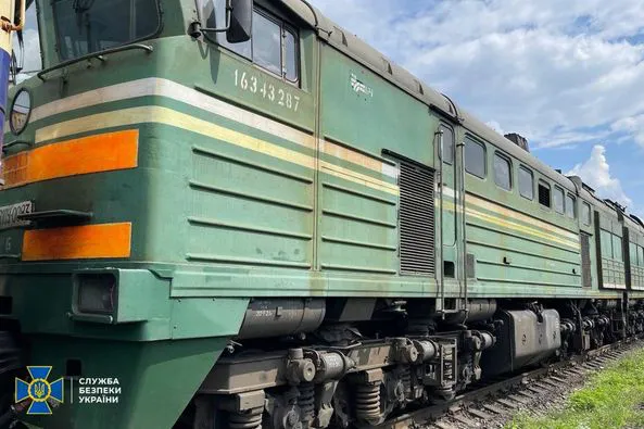 Суд заарештував білоруські локомотиви, якими рф перекидала війська до кордонів України (фото)