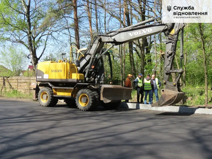 Ділянку автодороги Р-14 між Дачним і Ківерцями вже заасфальтували (фото)
