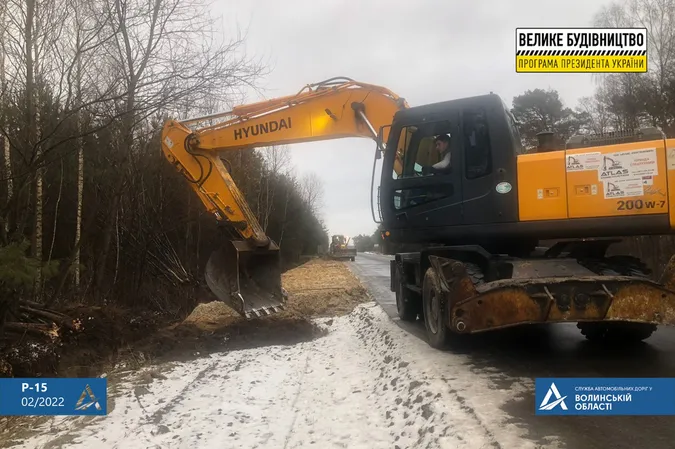 На Волині триває ремонт дороги між Ковелем і Турійськом (фото, відео)