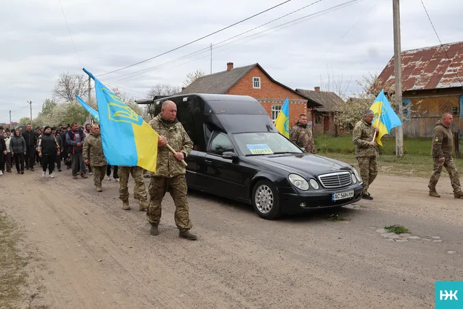 На Волині провели в останню дорогу Героя Володимира Ридчука (фото)