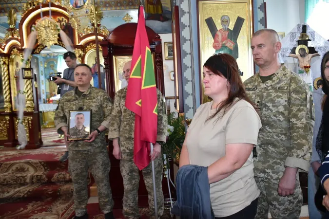 У Луцькому районі попрощалися із прикордонником Віталієм Півчуком (фото)