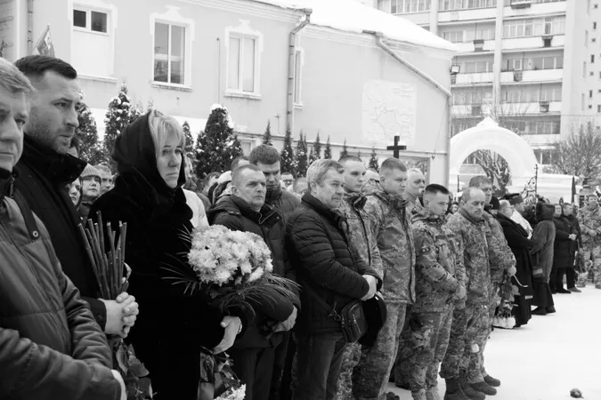 У Луцьку попрощались з Героями Миколою Мялковським та Романом Образцовим (фото)