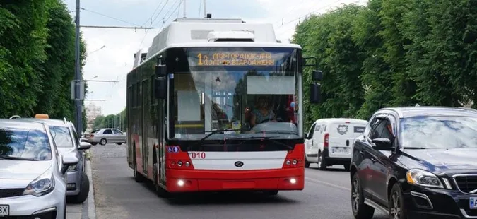 У Луцьку через ремонт підстанції тимчасово змінять маршрути чотири тролейбуси