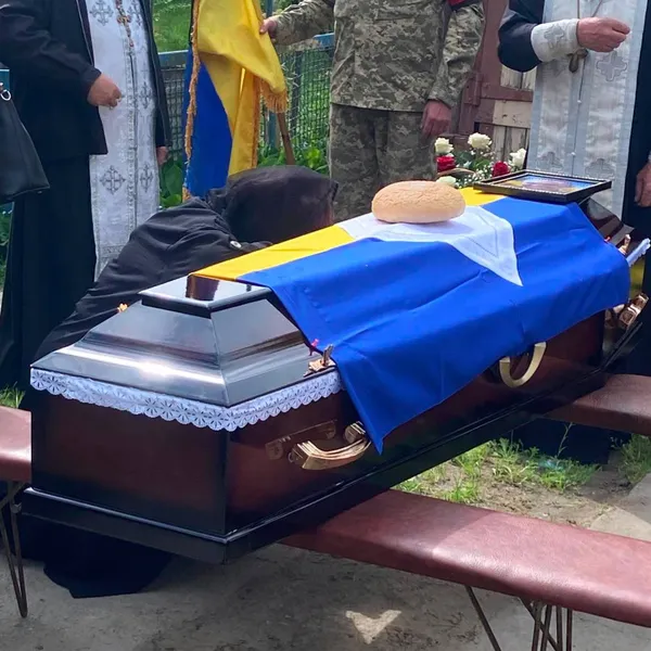 У Підгайцівській громаді в останню путь провели Героя Юрія Пивоварчука (фото)