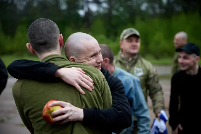 Відбувся обмін – 205 полонених захисників повернулися в Україну