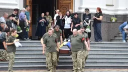 У Луцьку попрощались з Героєм Андрієм Лящуком (фото)