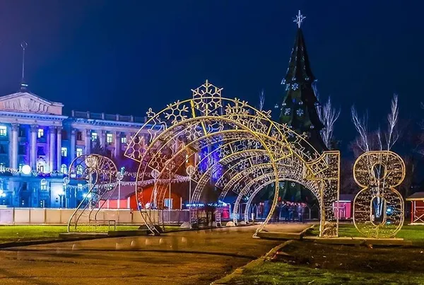 Миколаївська ялинка – близнючка сумської