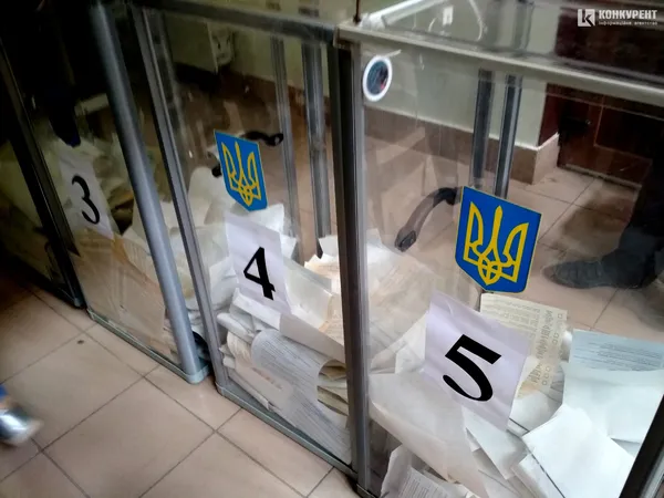 Вибори до ВР: як голосують лучани (фото)