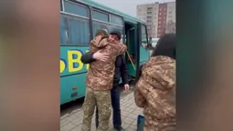 У Луцьку зустріли 4 героїв, які пройшли пекло полону (відео)