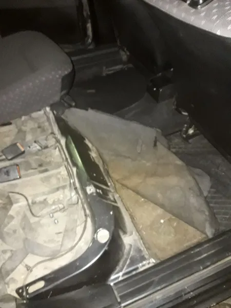 Без автівок і з забороною в’їзду: на Волині за контрабанду покарали білорусів (фото)
