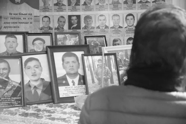У Луцьку попрощалися із загиблим на війні Героєм (фото)