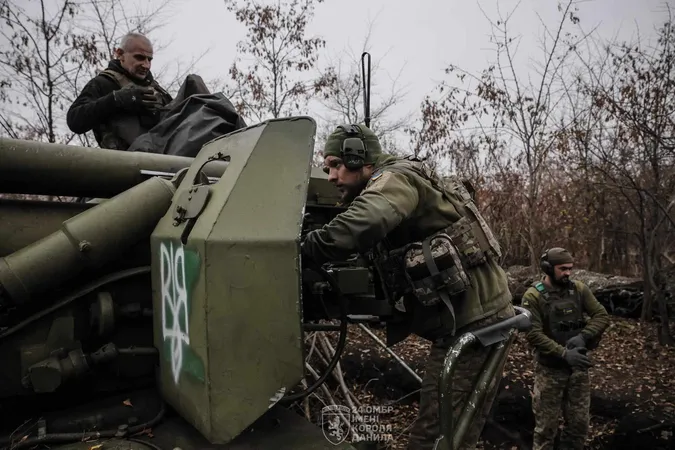 Як воїни Королівської бригади нищать ворога з трофейного «Гіацинта» (фото)