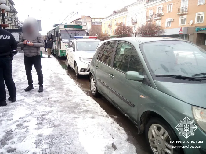 У Луцьку небайдужі «здали» п'яного водія