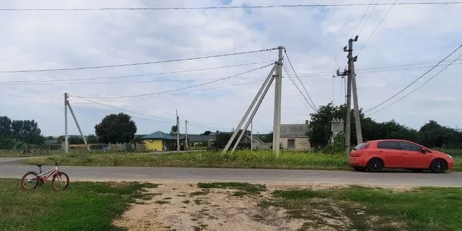 Під Луцьком «фіат» збив 10-річну дитину на велосипеді (фото)