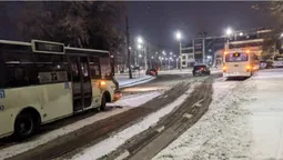 ДТП у Луцьку: не розминулися дві маршрутки (відео)