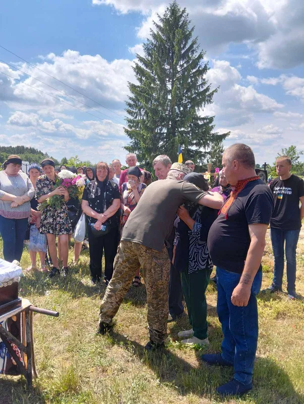 На Волині попрощалися з Героєм Миколою Максимчуком (фото)