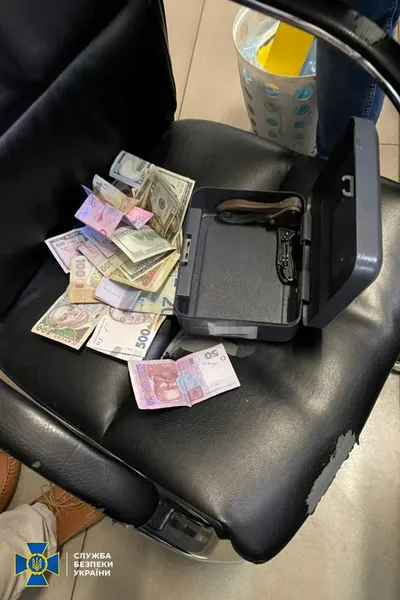 10 000 $ на місяць: як митник заробляв на своїй «схемі» в «Ягодині» (фото)