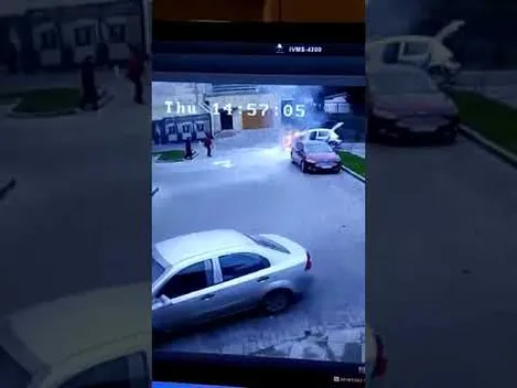 У Луцьку охорона «Променя» гасила палаюче авто (відео)