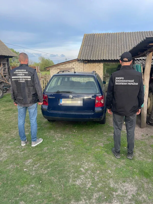 Волинські прикордонники викрили схему із ввезення авто під виглядом допомоги для ЗСУ (фото)