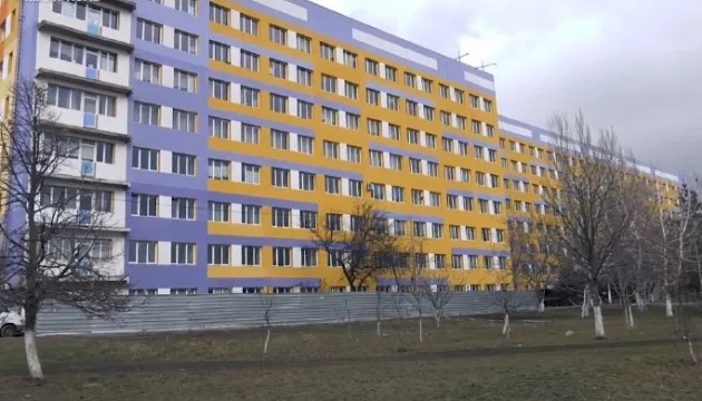 Окупанти взяли в заручники працівників і пацієнтів лікарні в Маріуполі
