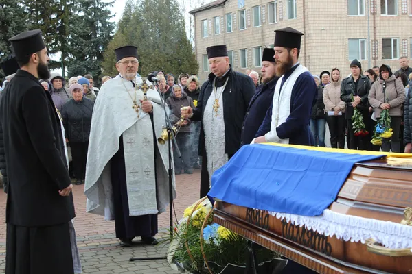 На Волині в останній земний шлях провели захисника Андрія Климюка (фото)