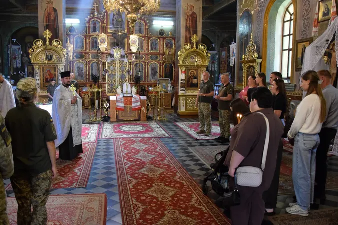 На Волині родинам загиблих прикордонників вручили посмертні нагороди їхніх героїв (фото)