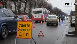 У центрі Луцька – затор через ДТП (відео)