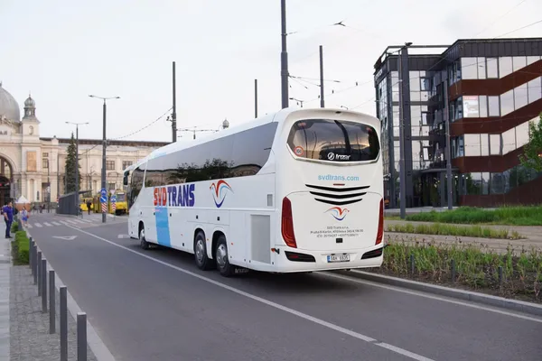 Непередбачувані ситуації в дорозі: що робити, якщо автобус затримується або зламався