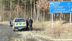 На Волині перевірили поліцейських, які контролюють митні пости 