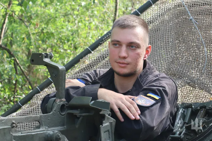 П*дари лізуть на мою землю, людей вбивають – а я мав сидіти і дивитися? – молодий танкіст волинської «сотки»