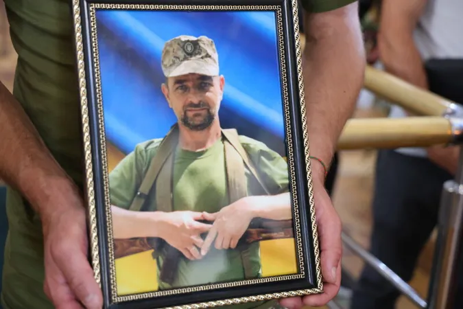 У Луцьку попрощалися із загиблими на Донеччині Юрієм Футалою та Віктором Сіліним (фото)