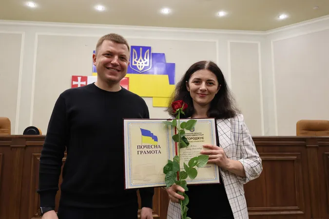 Гордість Волині: у Луцьку відзначили юних інтелектуалів та їхніх наставників (фото)