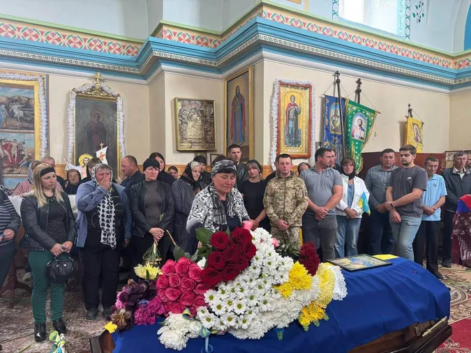 На Волині провели в останню дорогу Героя Андрія Цимбалюка (фото)
